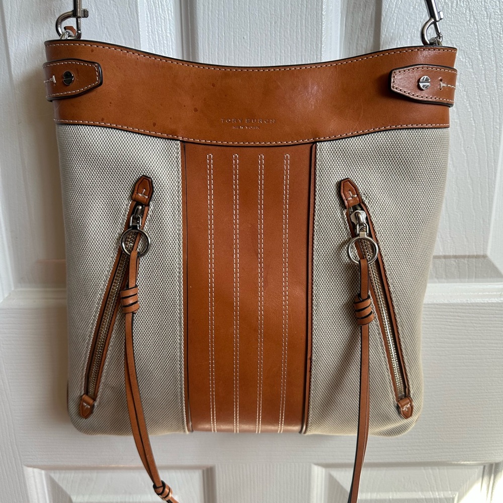 GUC Tory Burch Tan and Canvas Moto Crossbody Bag